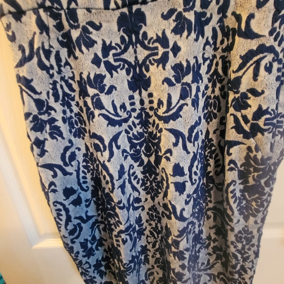 Julia Jordan Blue Paisley midi dress size 10 with cutouts on the back - Picture 10 of 16